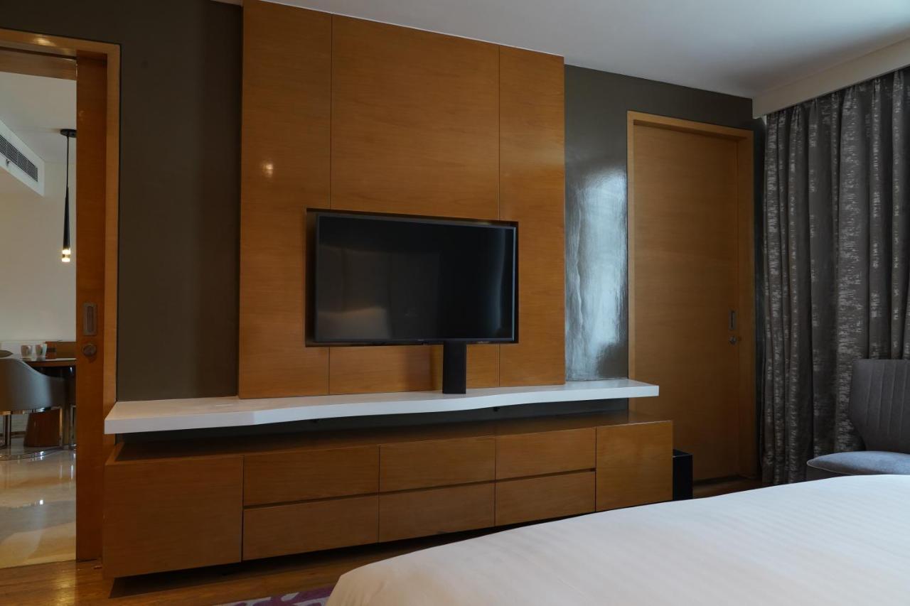 Marriott Executive Apartments Hyderabad Exterior foto